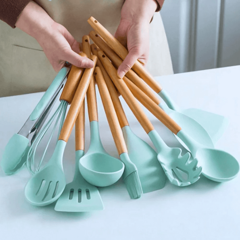 Kit Com 12 Peças | Colheres de Silicone Cabo de Madeira