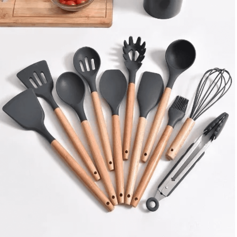 Kit Com 12 Peças | Colheres de Silicone Cabo de Madeira